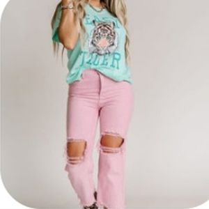 Mindy Mae's Market | dolly distressed jeans | size medium